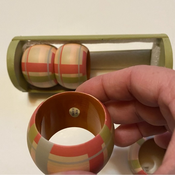 🔥5 for $20 - Wooden Napkin Rings - Picture 6 of 8